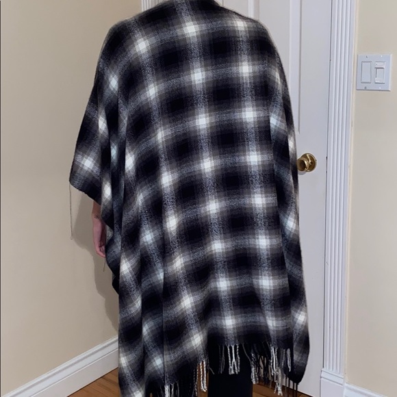 Urban outfitters shall/cardigan - Picture 2 of 3